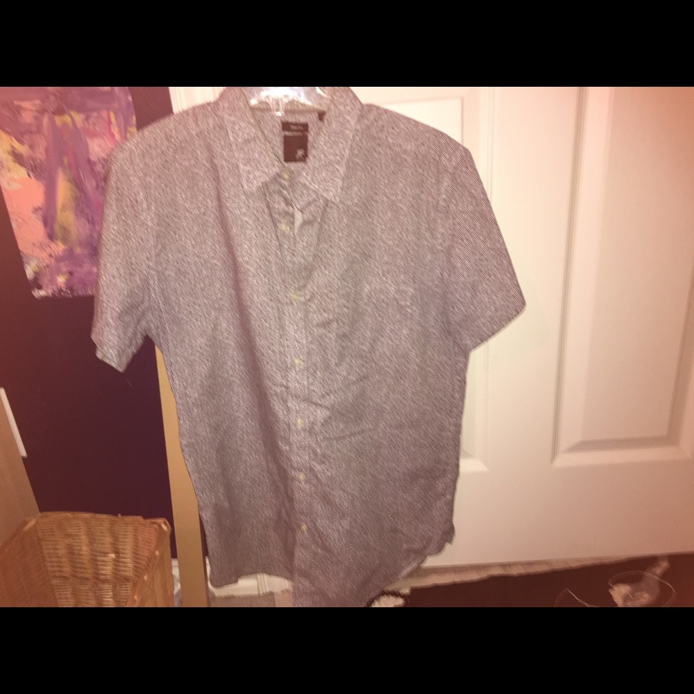 J Ferrar button up size M